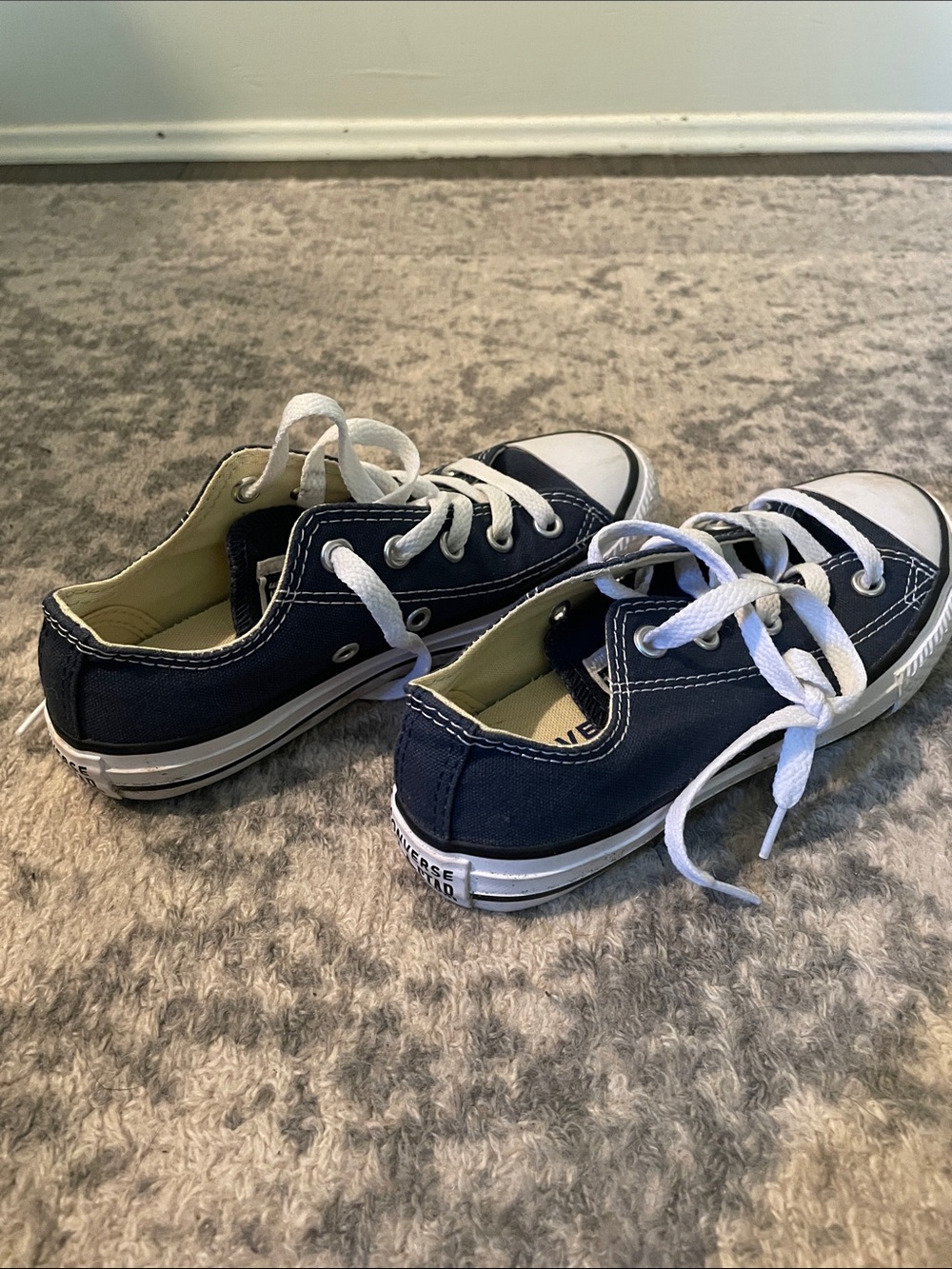 Converse Kids Low Top Sneakers in Navy and White - Picture 3 of 6